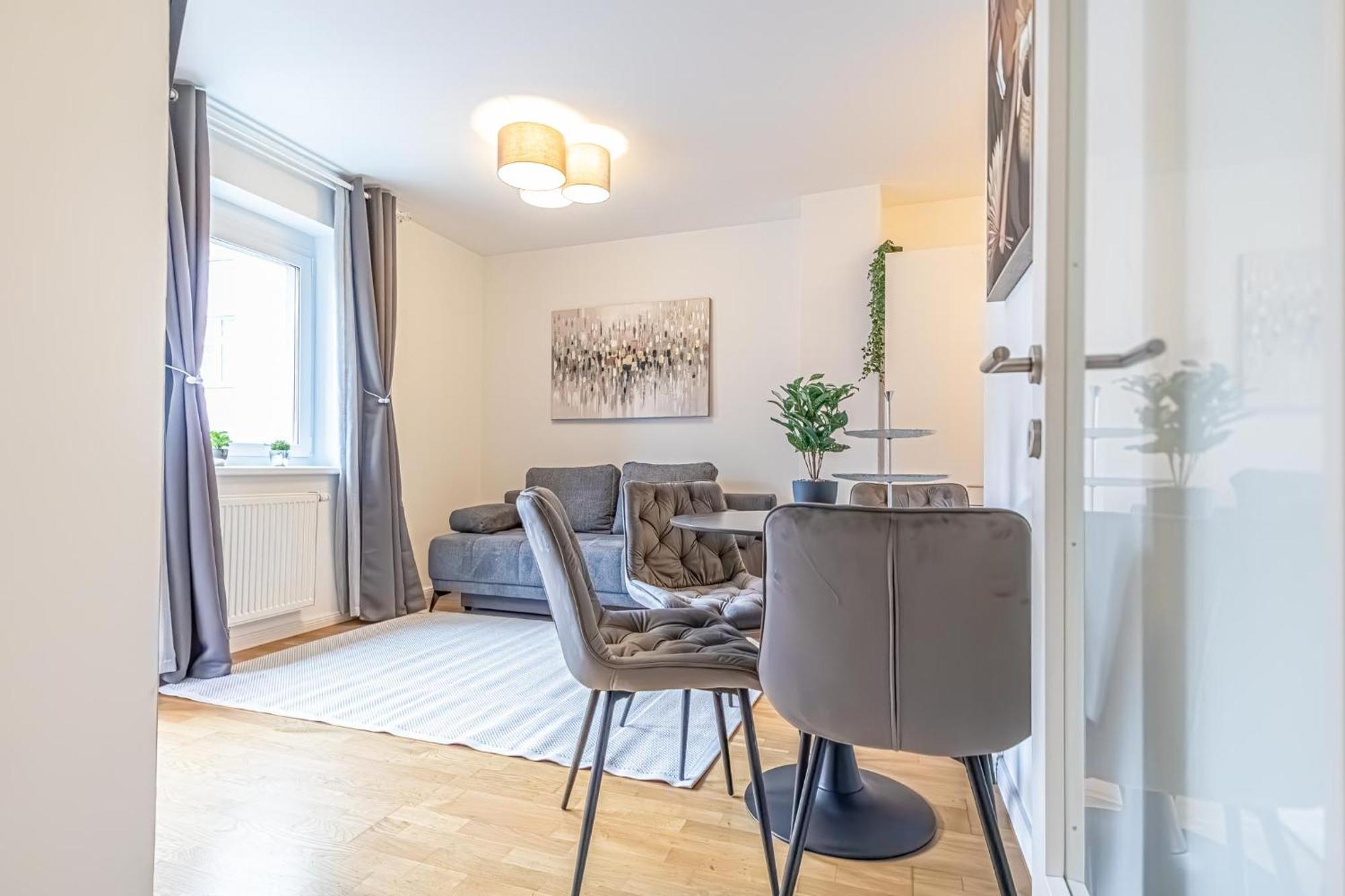 9-min To Center, Comfy 1br And 1lr With Balcony Wien