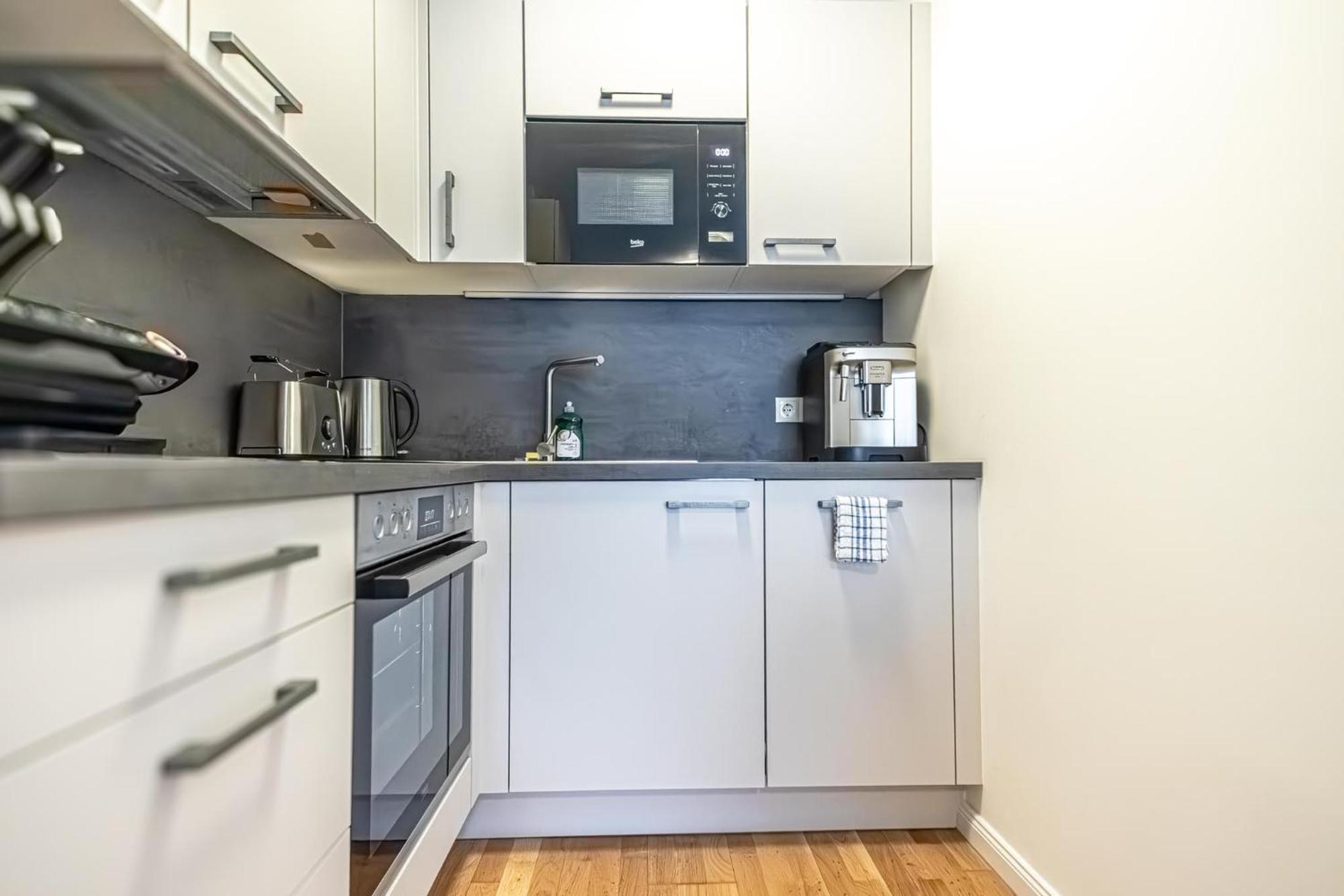 9-min To Center, Comfy 1br And 1lr With Balcony * Wien